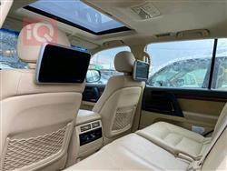 تۆیۆتا لاند کروزەر